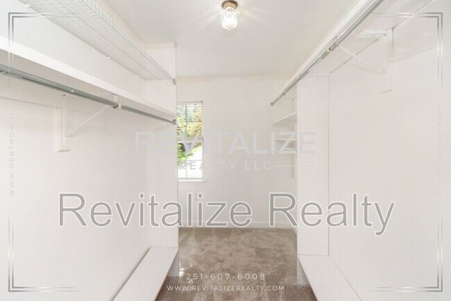 Building Photo - 2949 Cloverland Ct