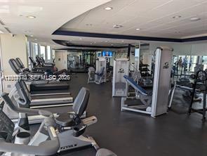 Building Photo - 1900 Sunset Harbour Dr