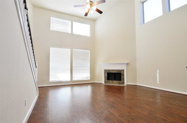 Building Photo - 20919 Field Manor Ln