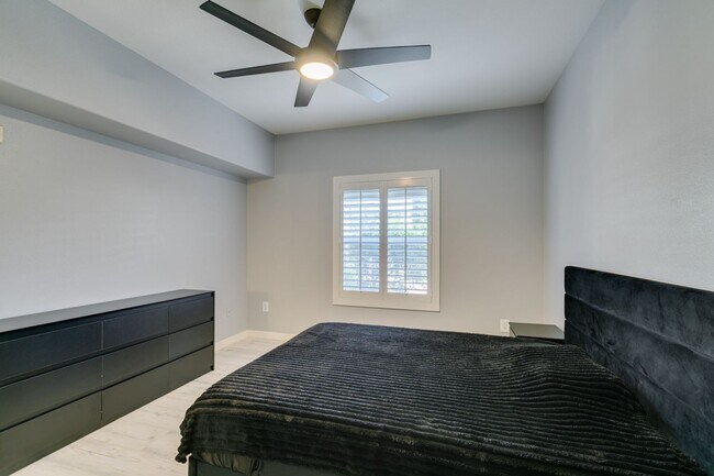 Building Photo - Stylish Fully Furnished 1BR Condo with Private Patio & Custom Closet
