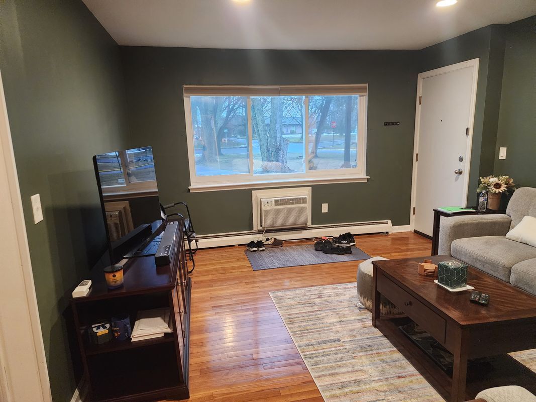 Building Photo - 304 South St