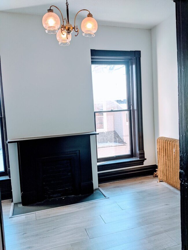 Building Photo - 623 E 100 S