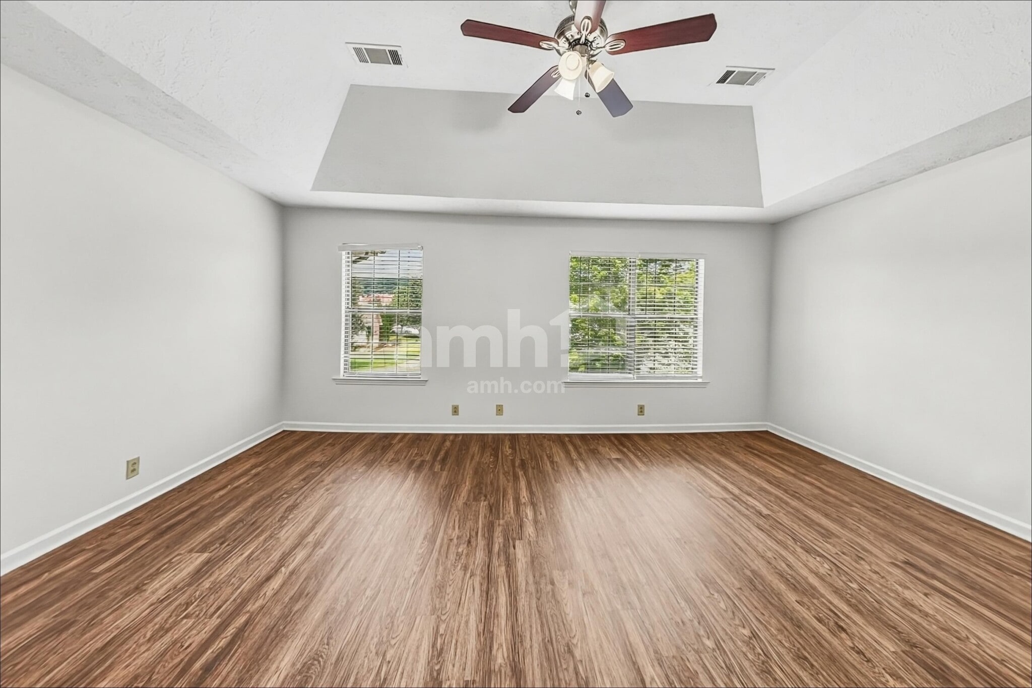 Building Photo - 924 Colo Cove