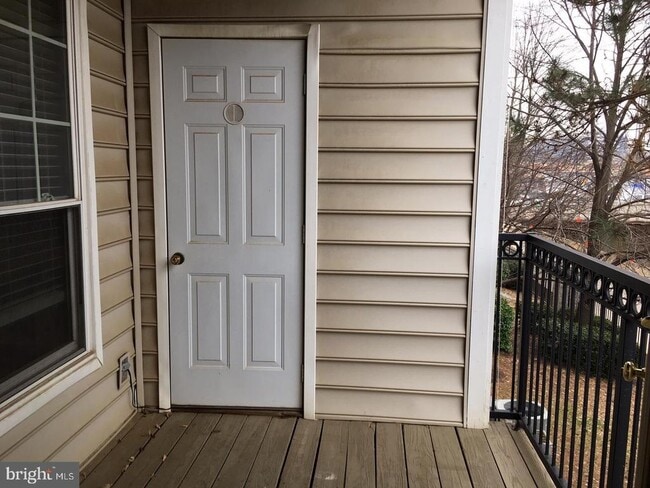 Building Photo - 1521 Spring Gate Dr.