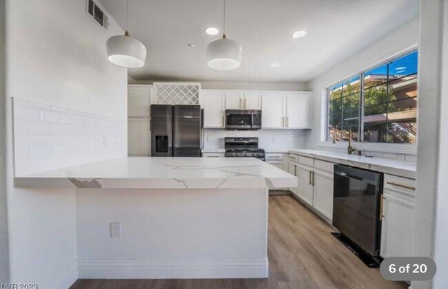 Fully Updated Kitchen - 830 Carnegie St