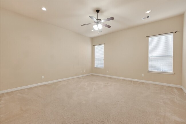 Building Photo - 7002 Casita Dr