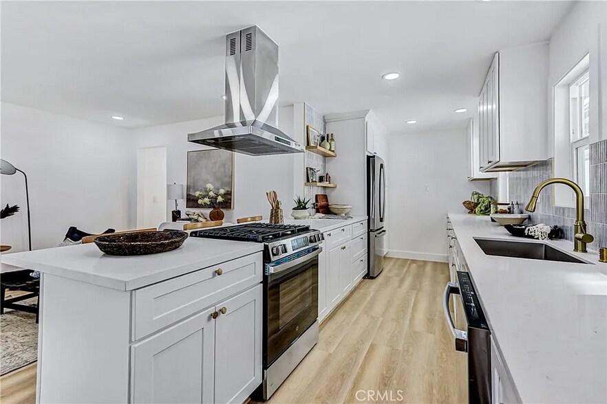 Building Photo - 1706 2nd St