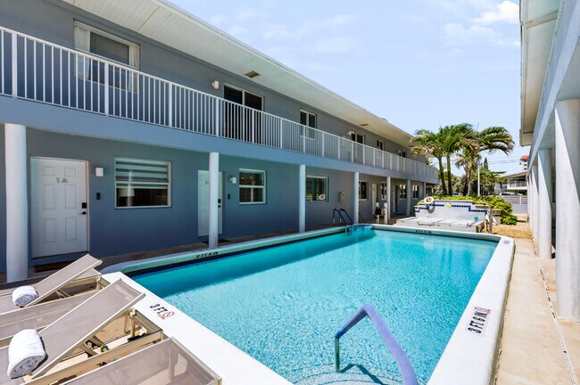 Building Photo - 604 N Ocean Blvd