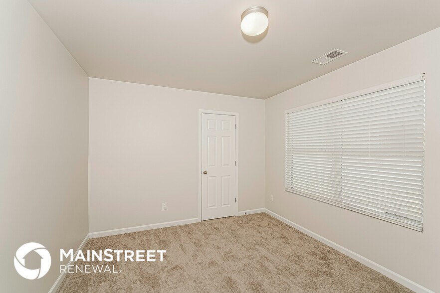 Building Photo - 136 Hunters Cv