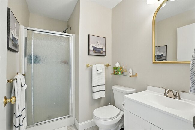 Building Photo - 3503 Tuckers Ln