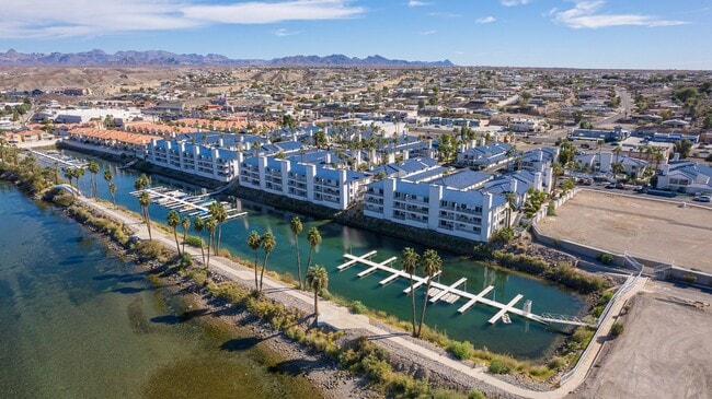 Building Photo - Live ON THE COLORADO RIVER – Fully Furnished 1 Bed/1 Bath Condo in the Gated Community of Roadhav...