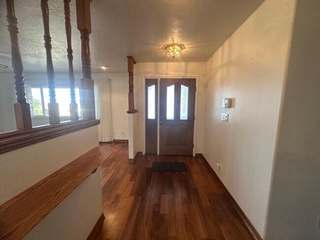 Building Photo - Charming Ranch Farmhouse in St. George – Spacious & Serene!