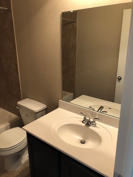 Building Photo - 3807 Flat Rock Mountain Dr