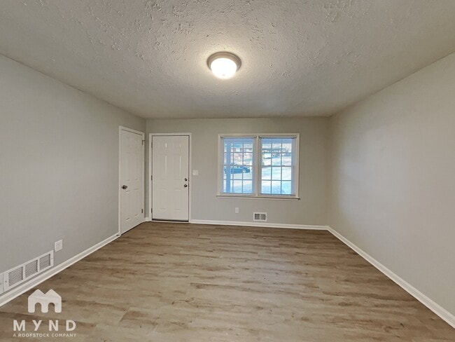 Building Photo - 6381 Impala Cir