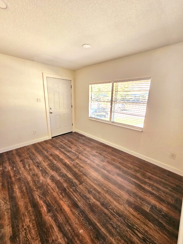 Building Photo - 1110 Wycliff Dr