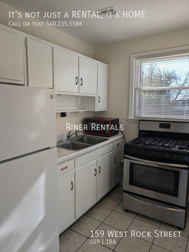 Building Photo - 159 W Rock St