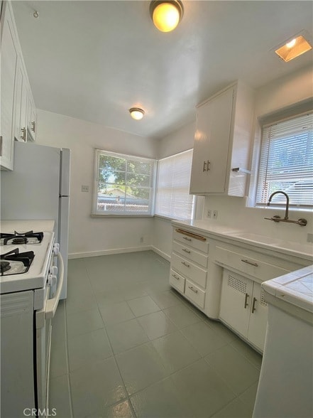 Building Photo - 3718 Gundry Ave