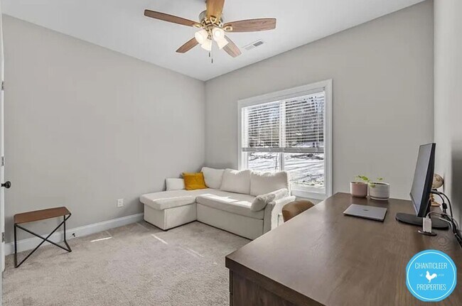 Building Photo - 306 Lamplighter Cir