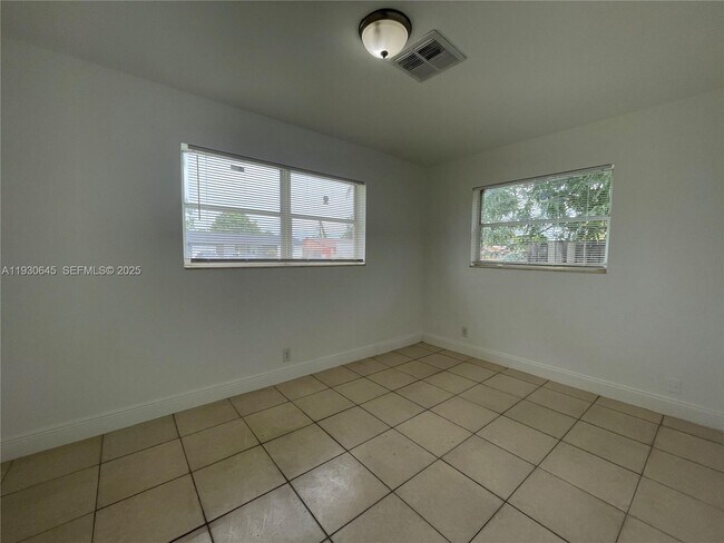 Building Photo - 5820 NW 13th St