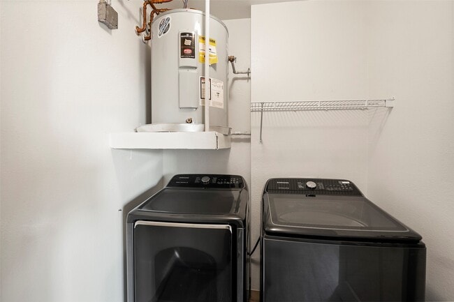 Building Photo - 3505 Sage Rd