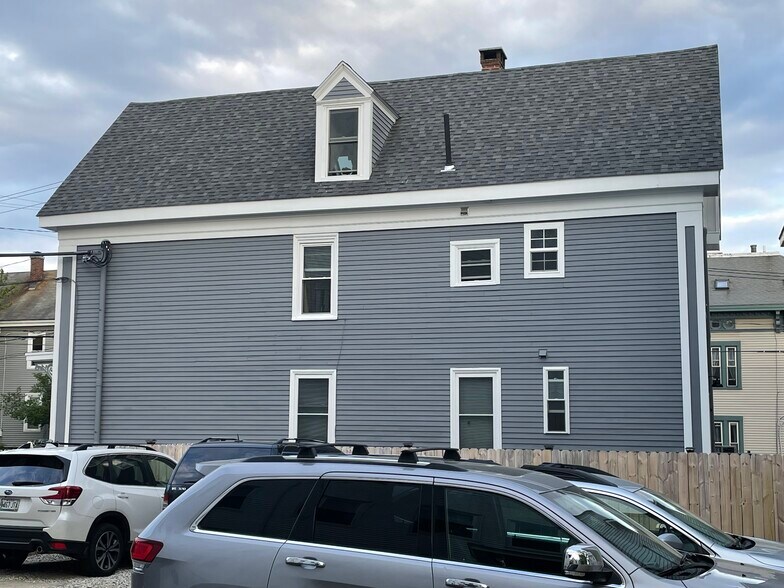 Building Photo - 18 North St