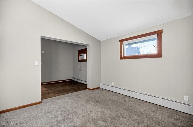 Building Photo - 3863 Wiltshire Rd