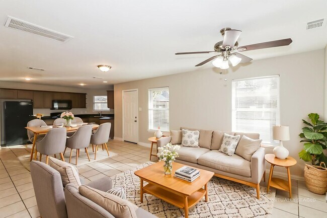 Building Photo - 214 N Native Ln