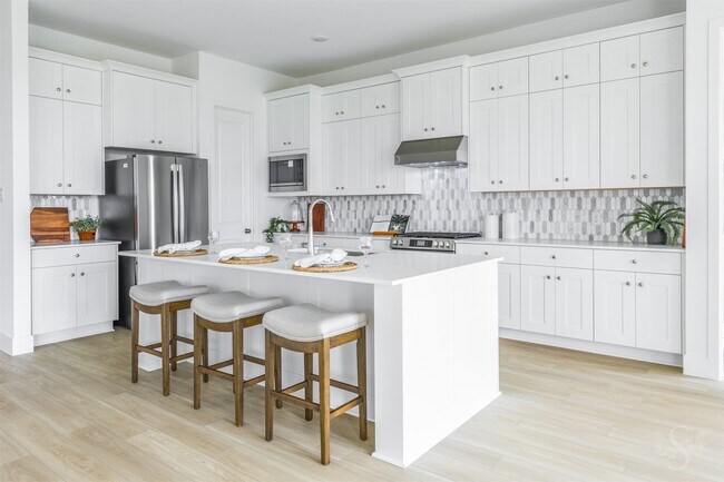 Building Photo - 31607 Brown Fern Dr