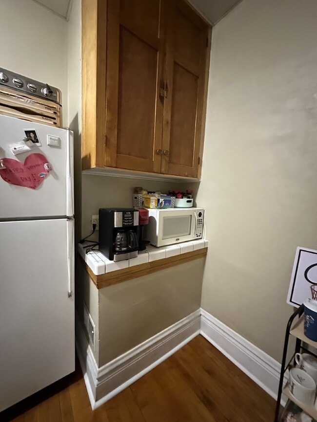 Building Photo - Nice 3 Bed 1 Bath near UWEC! Available June 1st