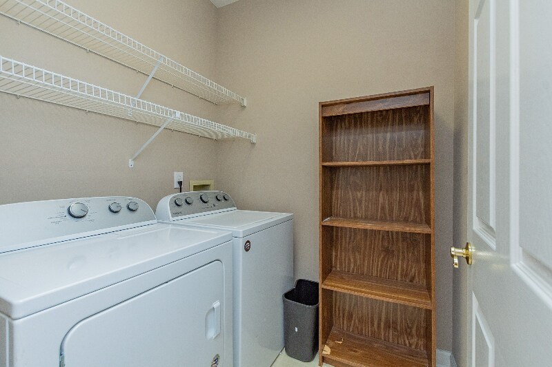 Building Photo - 101 St Charles Ct