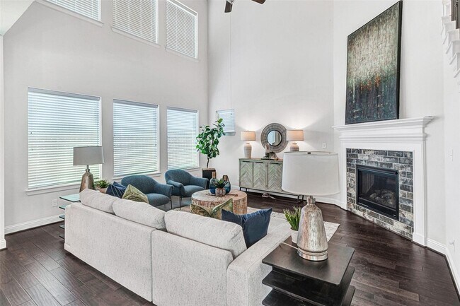 Building Photo - 3613 Gloucester Rd