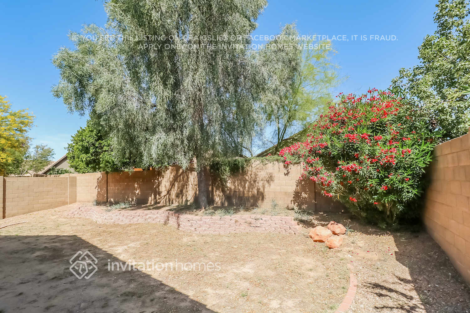 Building Photo - 14838 W Lamoille Dr