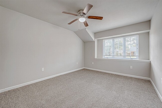 Building Photo - 5622 Valkeith Dr