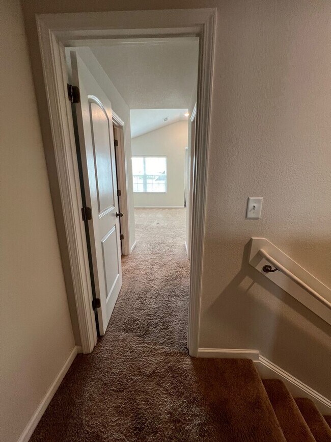 Building Photo - Charming 3 Bedroom Home Located In Zebulon NC!!!