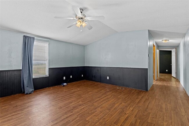 Building Photo - 23984 E 1013 Rd