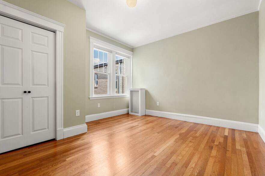 Building Photo - 132 Sewall Ave