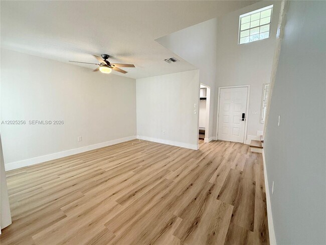 Building Photo - 9832 NW 9th Ct