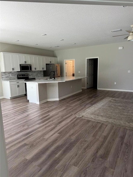 Building Photo - 5515 SE 91st St