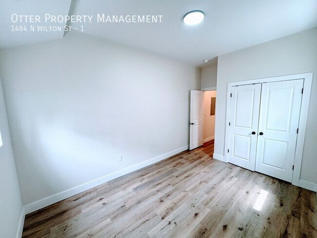 Building Photo - 1464 N Wilton St