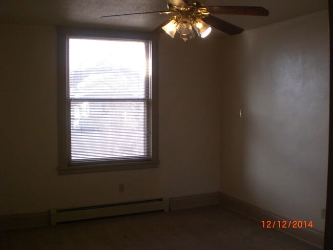 Building Photo - 1420 Garfield Ave