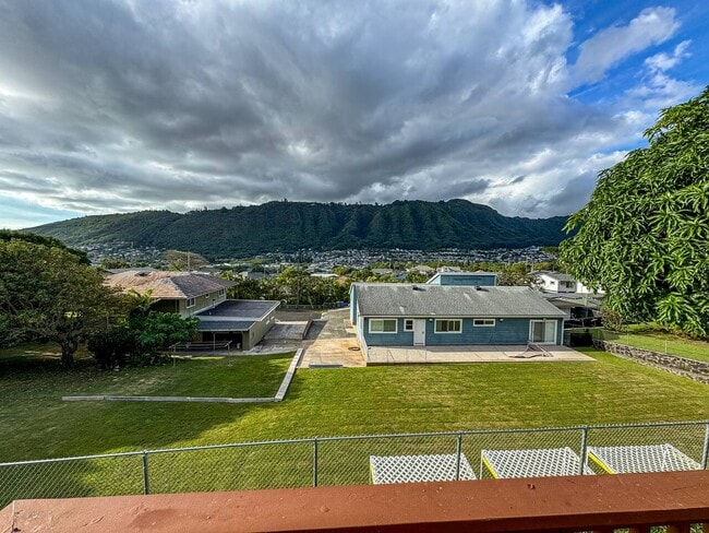 Building Photo - 3238 Alani Dr