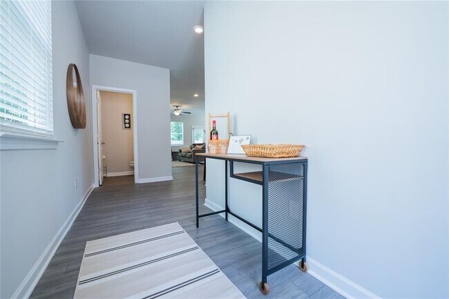 Building Photo - 454 Burgundy Terrace SE