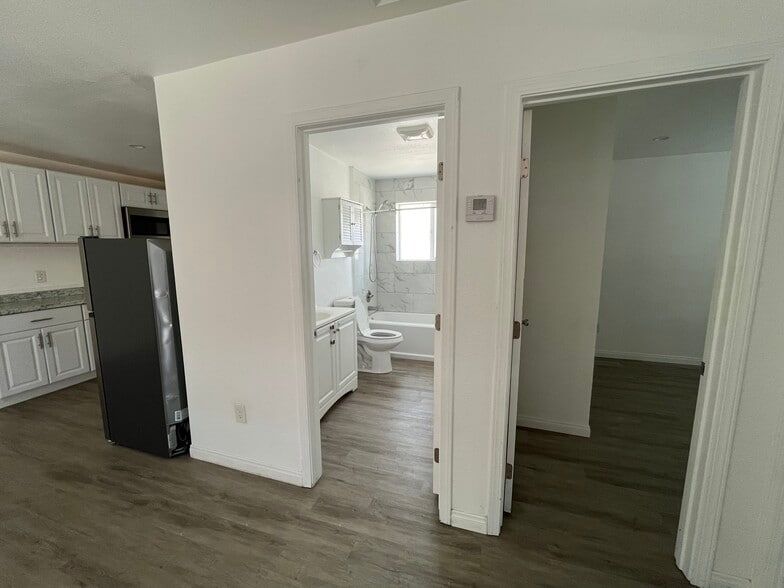 Building Photo - 8069 Darryl St