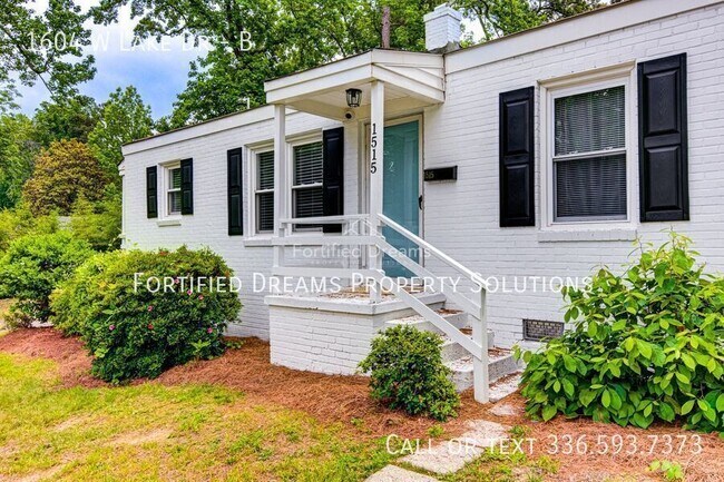 Building Photo - 1604 W Lake Dr