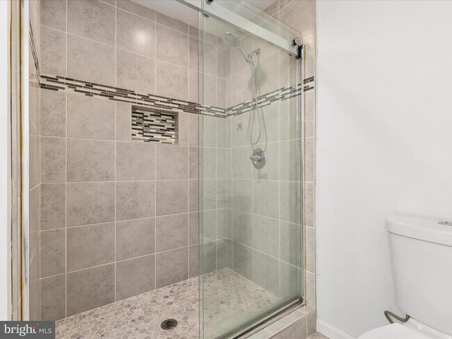 Building Photo - 10625 Wulford Ct