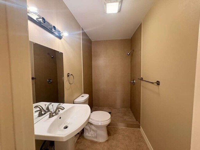 Building Photo - 4018 San Agustin Ave