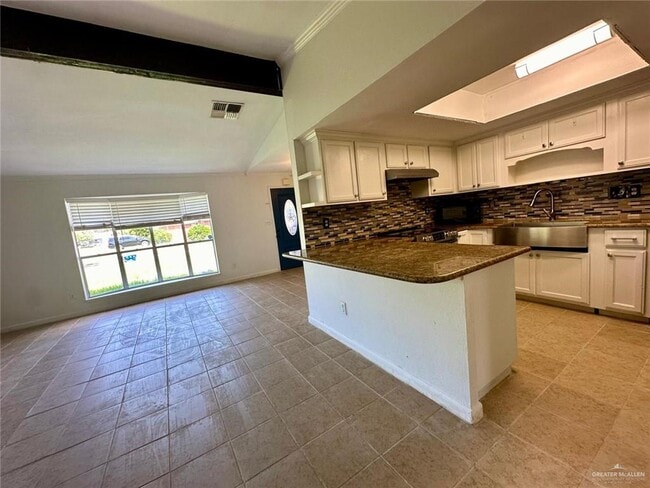 Building Photo - 1509 Robin Ave