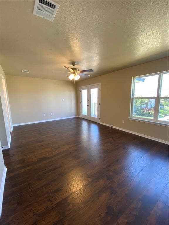 Building Photo - 100 Sandstone Dr