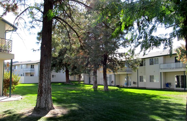 Building Photo - Ridgeway Village Apartments