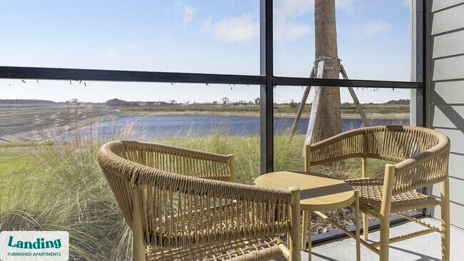 Building Photo - 6850 Foxtail Palm Wy